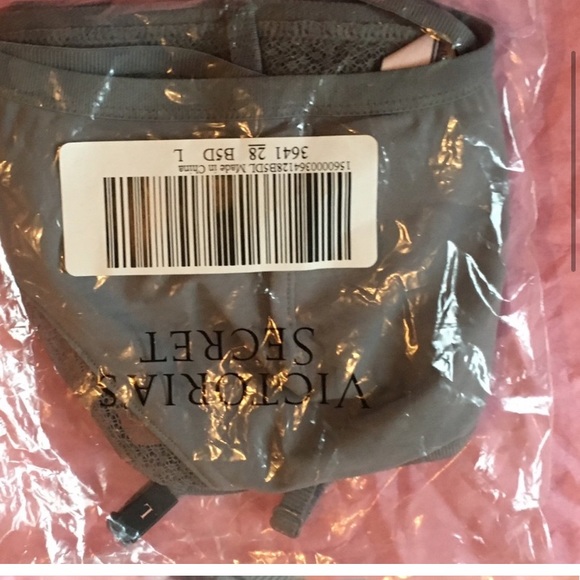 Victoria’s Secret bralette crisscross size large - Picture 4 of 7